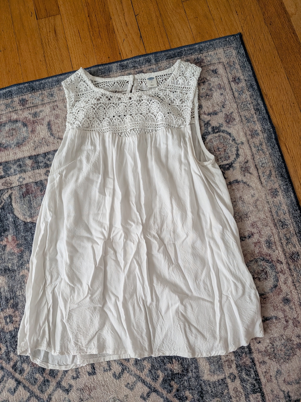 Lace Yoke Sleeveless Women's Top - White